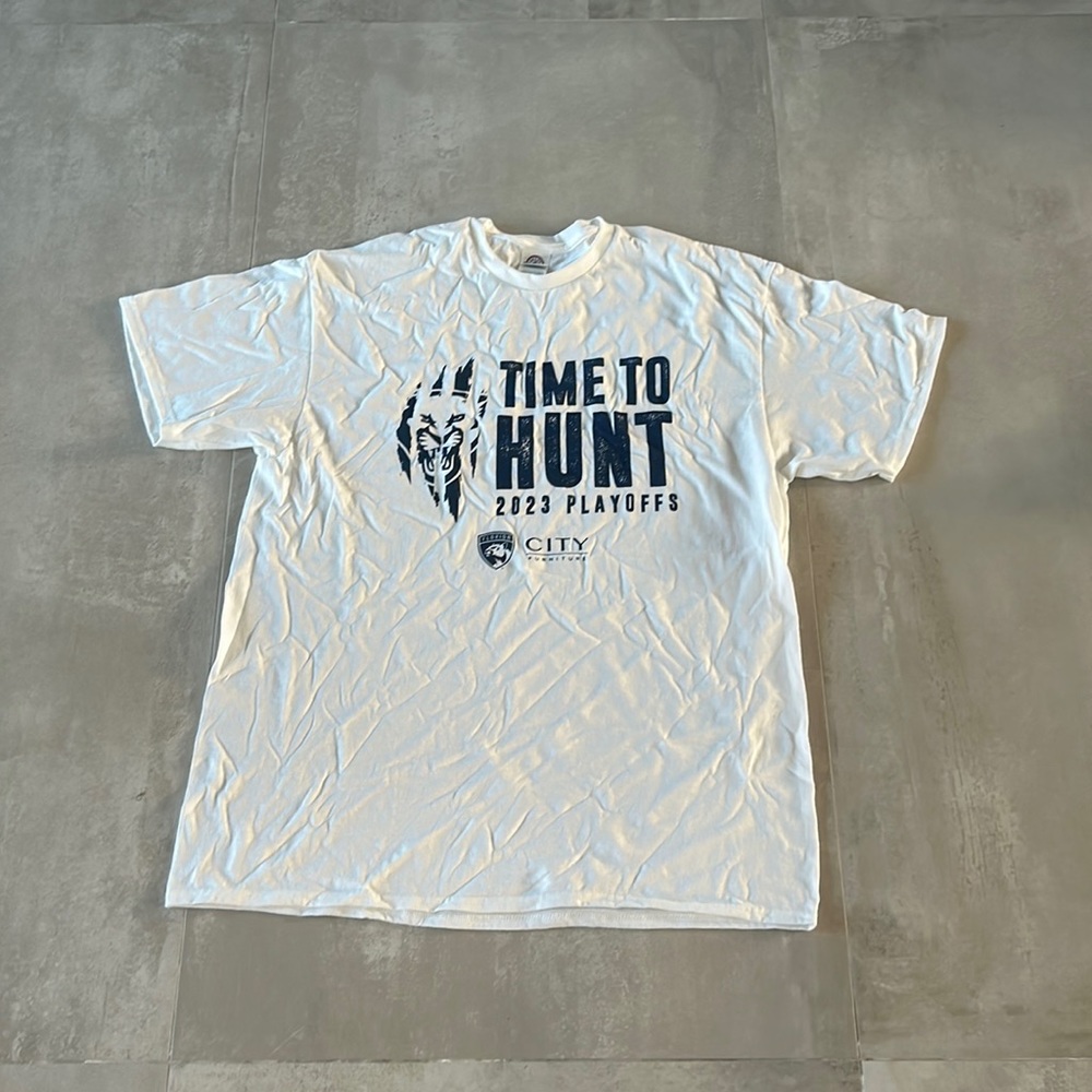 Not worn XL 2023 Florida Panthers shirt “Time to Hunt”